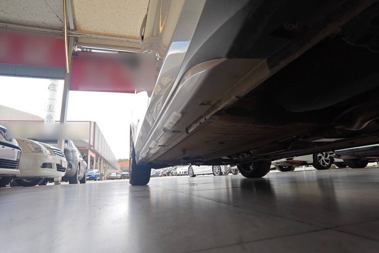 Used Venucia M50V 2019 1.5L Manual Comfort Edition Left Side Sill