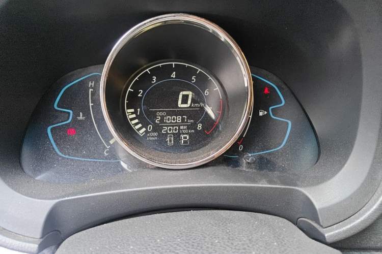 Used Venucia M50V 2019 1.6L CVT Ultimate Edition Odometer Close Up