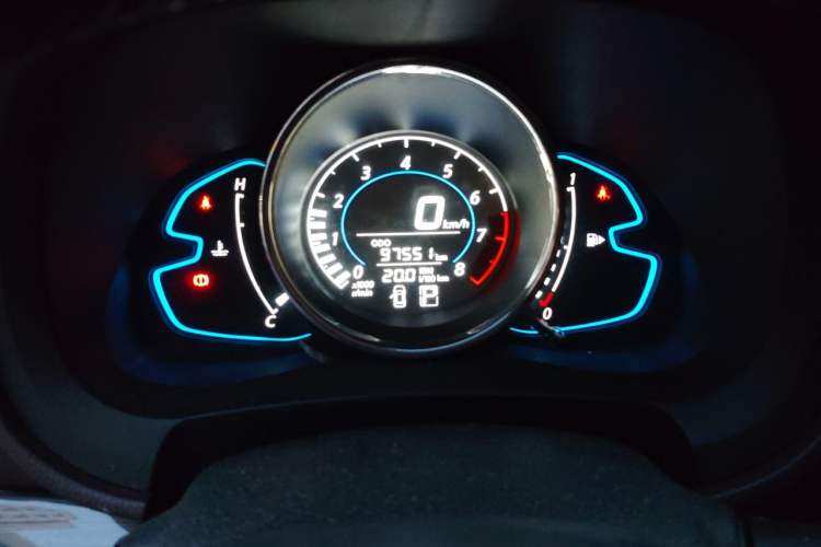 Used Venucia M50V 2019 1.6L CVT Luxury Edition Odometer Close Up