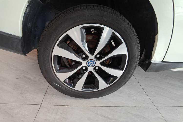 Used Venucia M50V 2019 1.5L Manual Comfort Edition Right Rear Wheel Hub