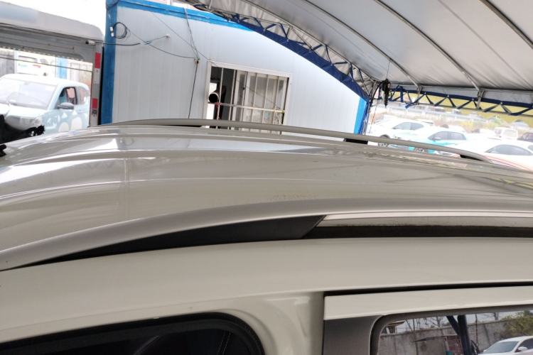 Used Venucia M50V 2019 1.6L CVT Luxury Edition Roof