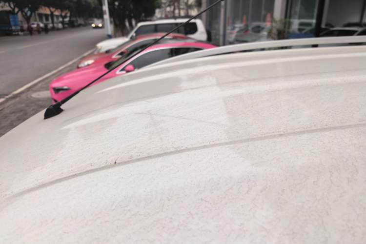 Used Venucia M50V 2019 1.5L Manual Comfort Edition Roof