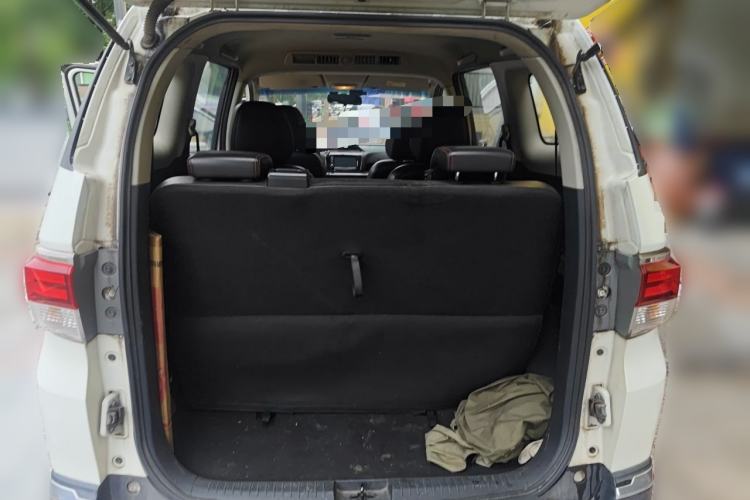 Used Venucia M50V 2019 1.6L CVT Ultimate Edition Trunk