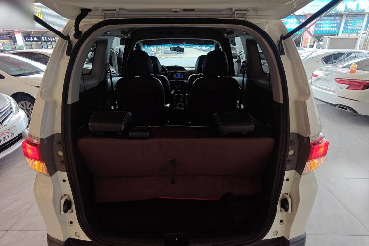 Used Venucia M50V 2019 1.5L Manual Comfort Edition Trunk