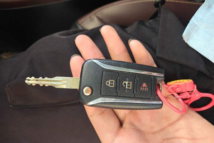 Used Venucia M50V 2019 1.5L Manual Comfort Edition Vehicle Key