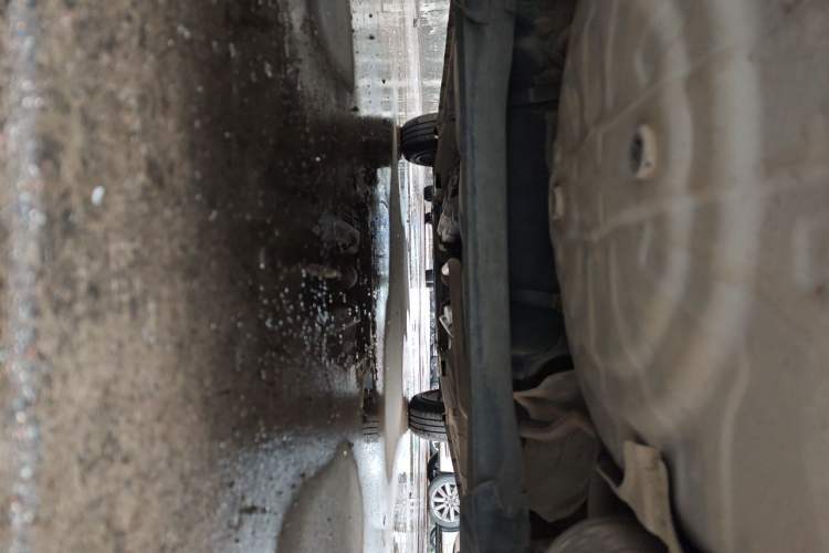 Used Venucia R30 2014 1.2L Manual Comfort Edition Chassis Rear