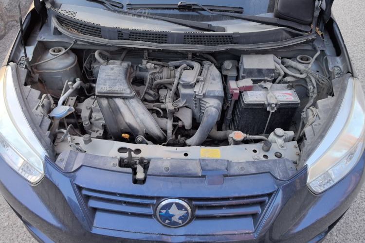 Used Venucia R30 2014 1.2L Manual Enjoyment Edition Engine Bay