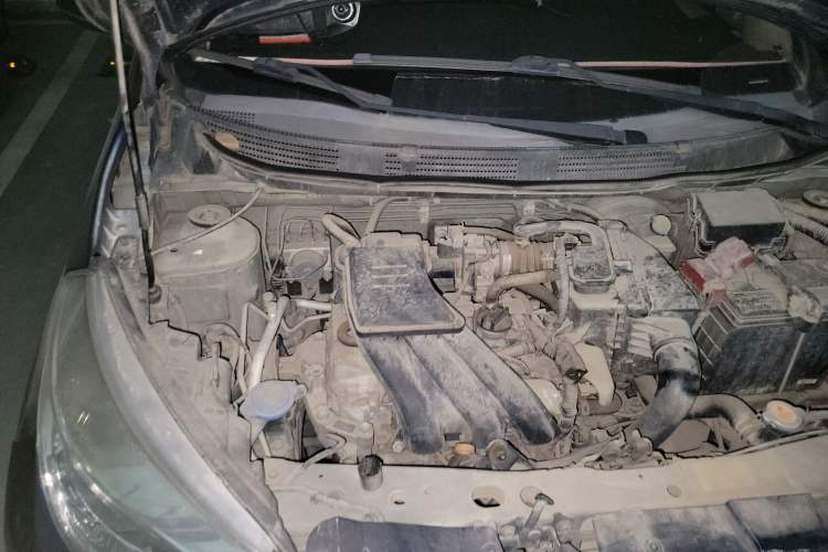 Used Venucia R30 2014 1.2L Manual Enjoyment Edition Engine Bay Right