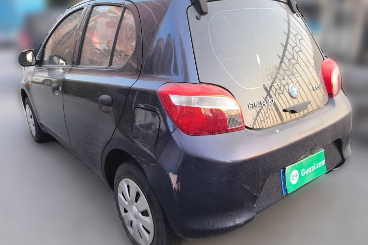 Used Venucia R30 2014 1.2L Manual Enjoyment Edition Rear Left 45 Deg
