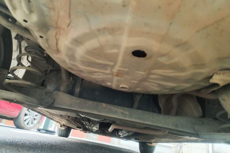 Used Venucia R30 2014 1.2L Manual Enjoyment Edition Chassis Rear