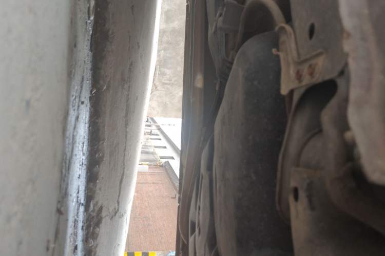 Used Venucia R30 2014 1.2L Manual Enjoyment Edition Chassis Rear Left