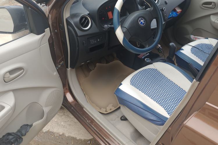 Used Venucia R30 2014 1.2L Manual Enjoyment Edition Driver Seat