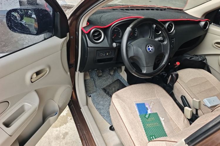 Used Venucia R30 2014 1.2L Manual Luxury Edition Driver Seat
