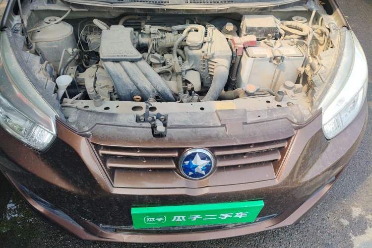 Used Venucia R30 2014 1.2L Manual Enjoyment Edition Engine Bay