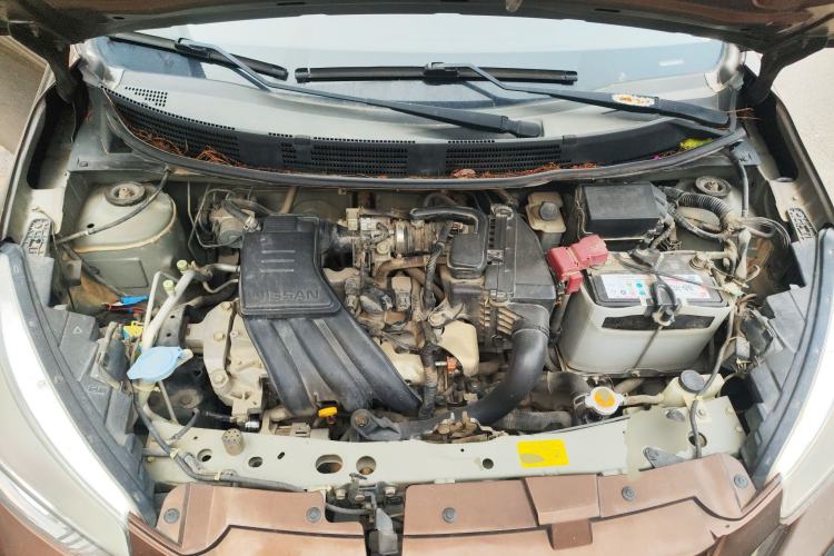 Used Venucia R30 2014 1.2L Manual Enjoyment Edition Engine Bay