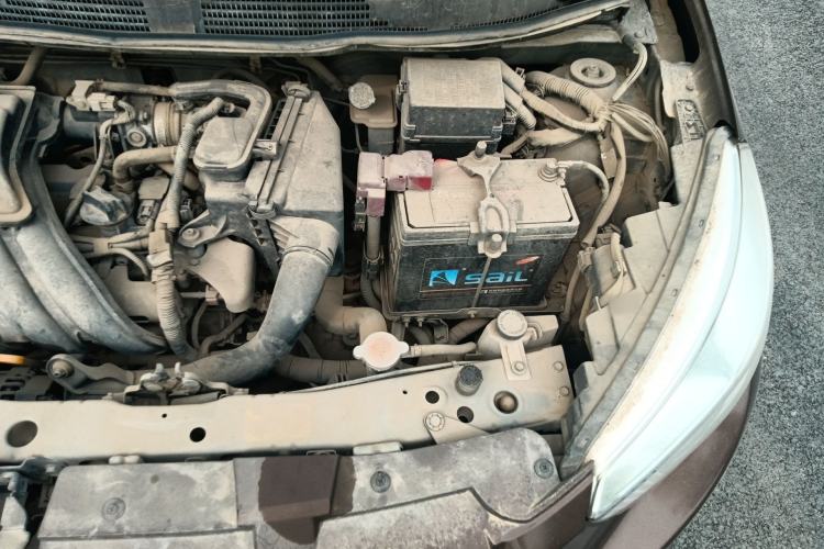Used Venucia R30 2014 1.2L Manual Enjoyment Edition Engine Bay Left