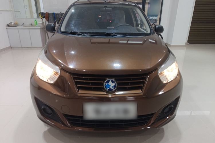 Used Venucia R30 2014 1.2L Manual Comfort Edition Front