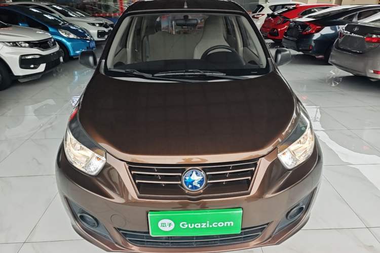 Used Venucia R30 2014 1.2L Manual Enjoyment Edition Front