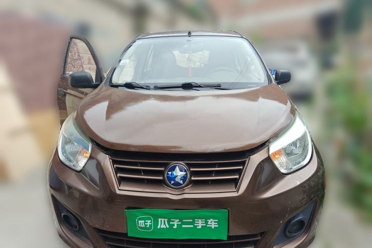 Used Venucia R30 2014 1.2L Manual Enjoyment Edition Front