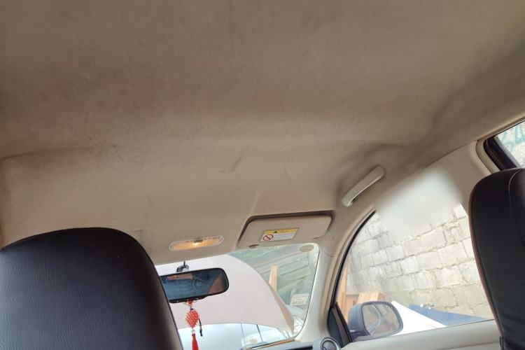 Used Venucia R30 2014 1.2L Manual Enjoyment Edition Headliner