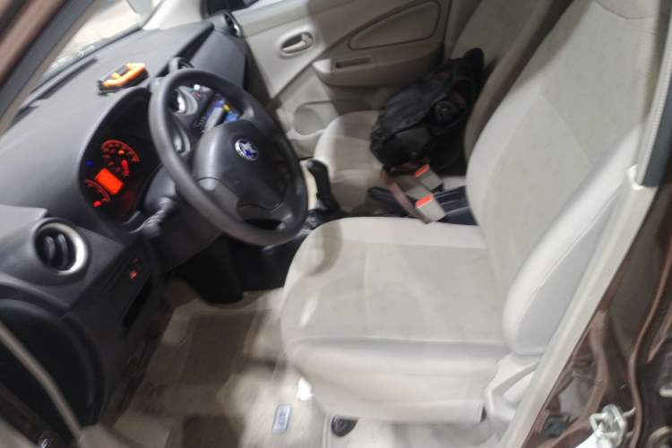 Used Venucia R30 2014 1.2L Manual Comfort Edition Left Front Seat