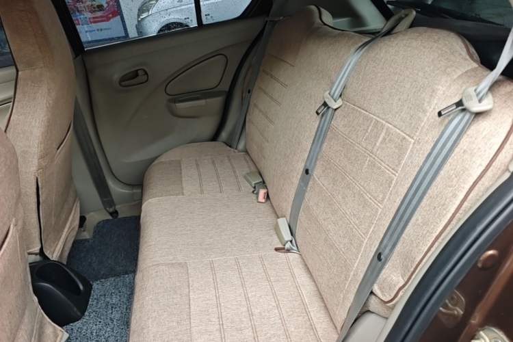 Used Venucia R30 2014 1.2L Manual Luxury Edition Left Rear Seat