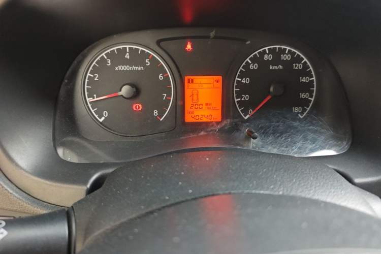 Used Venucia R30 2014 1.2L Manual Enjoyment Edition Odometer Close Up