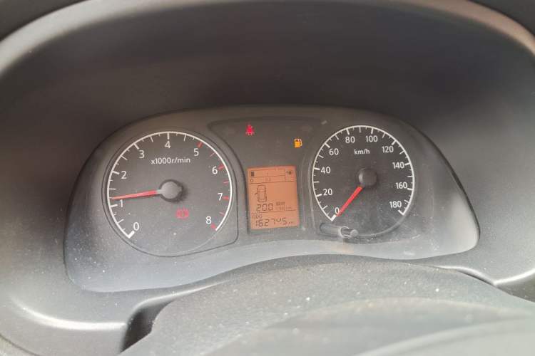 Used Venucia R30 2014 1.2L Manual Enjoyment Edition Odometer Close Up