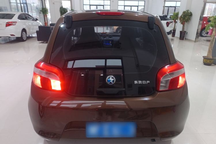 Used Venucia R30 2014 1.2L Manual Comfort Edition Rear