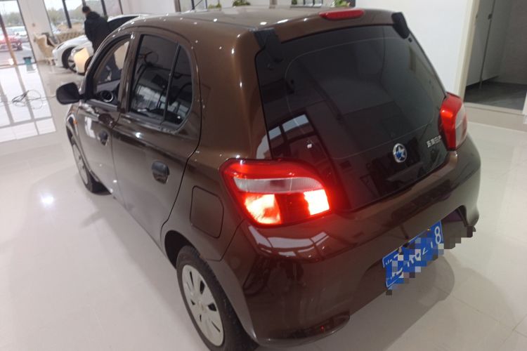 Used Venucia R30 2014 1.2L Manual Comfort Edition Rear Left 45 Deg
