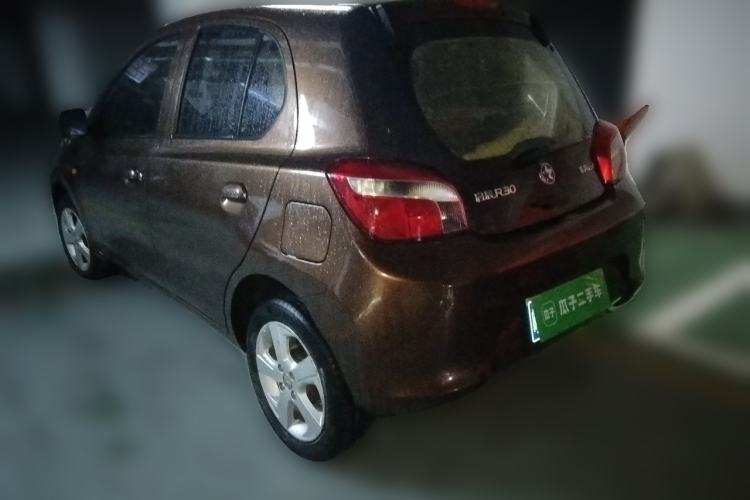 Used Venucia R30 2014 1.2L Manual Luxury Edition Rear Left 45 Deg