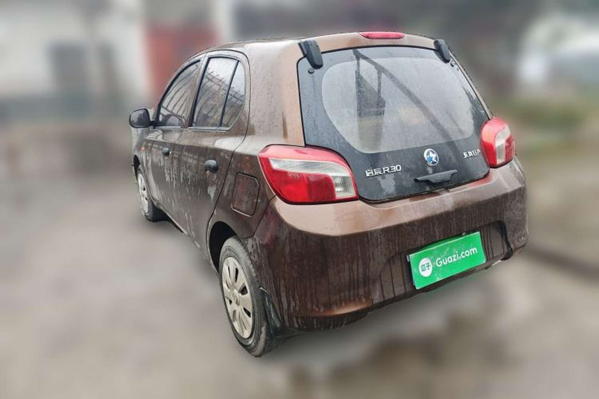 Used Venucia R30 2014 1.2L Manual Enjoyment Edition Rear Left 45 Deg