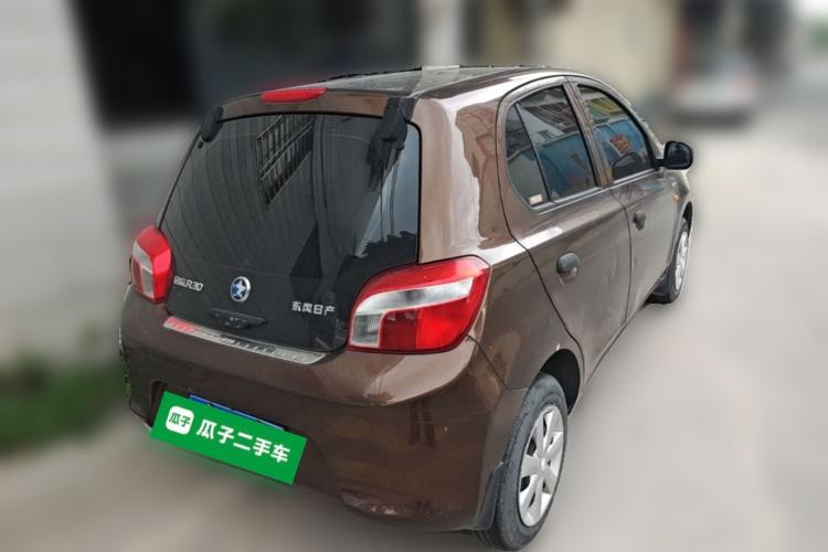 Used Venucia R30 2014 1.2L Manual Enjoyment Edition Rear Right 45 Deg