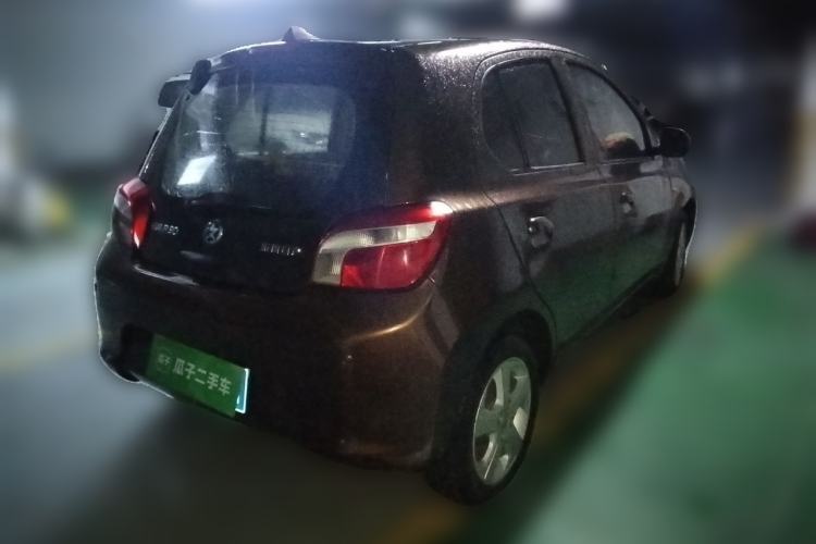 Used Venucia R30 2014 1.2L Manual Luxury Edition Rear Right 45 Deg
