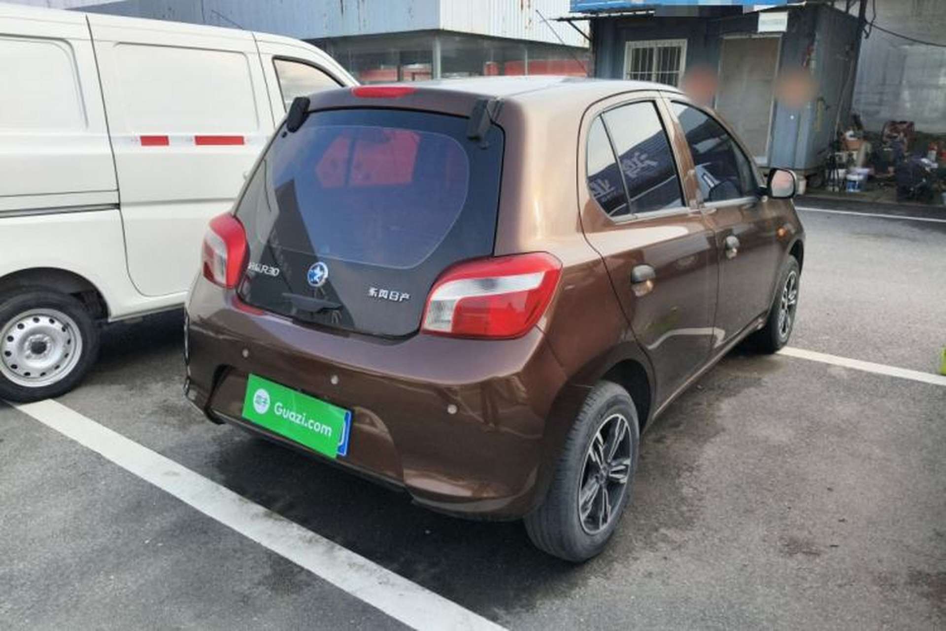 Used Venucia R30 2014 1.2L Manual Comfort Edition Rear Right 45 Deg