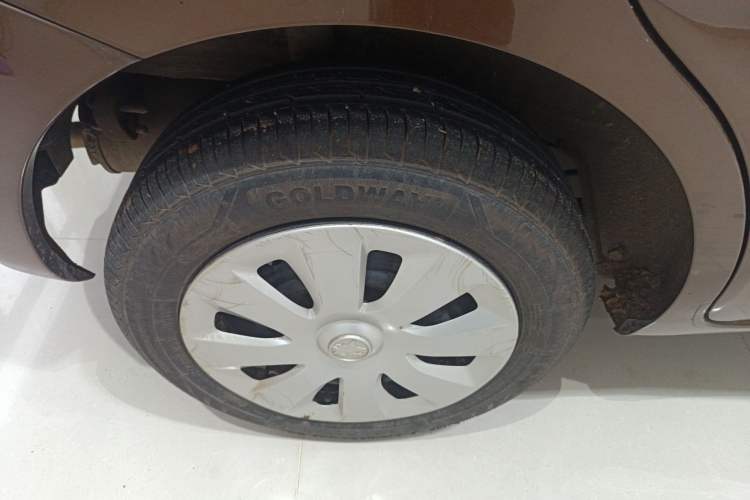 Used Venucia R30 2014 1.2L Manual Comfort Edition Right Rear Wheel Hub
