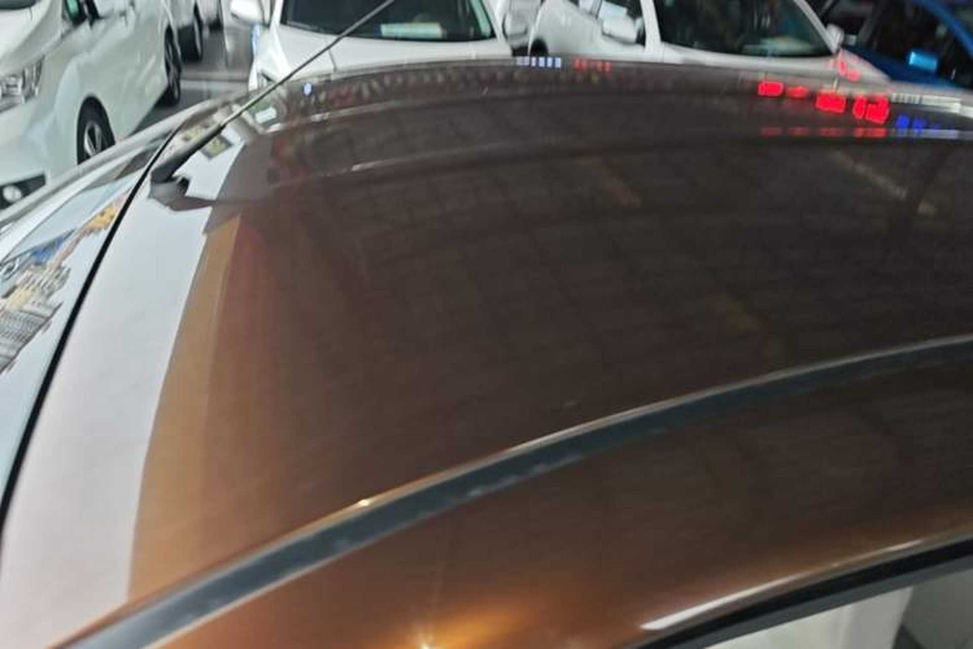 Used Venucia R30 2014 1.2L Manual Enjoyment Edition Roof