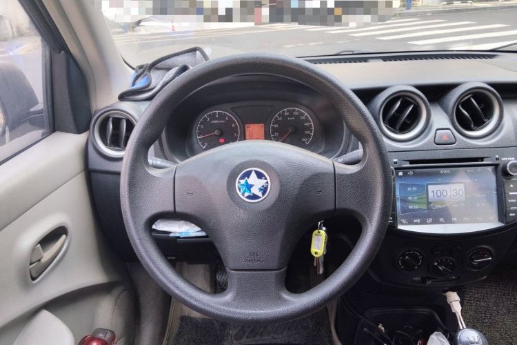 Used Venucia R30 2014 1.2L Manual Enjoyment Edition Steering Wheel