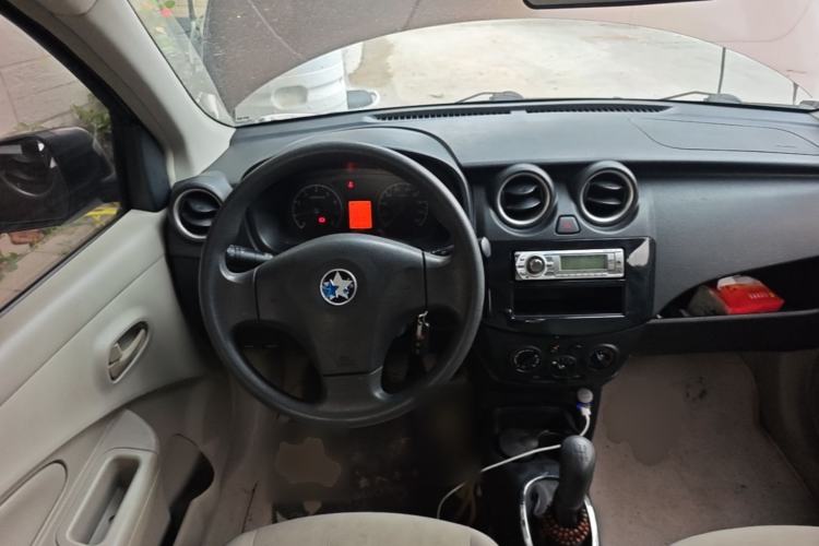 Used Venucia R30 2014 1.2L Manual Enjoyment Edition Steering Wheel