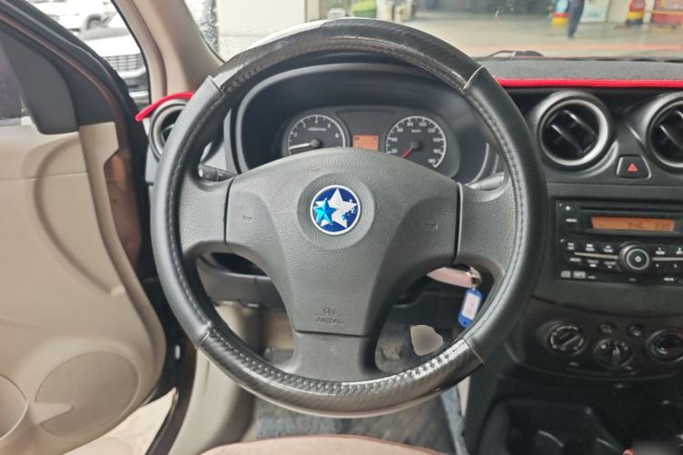 Used Venucia R30 2014 1.2L Manual Luxury Edition Steering Wheel