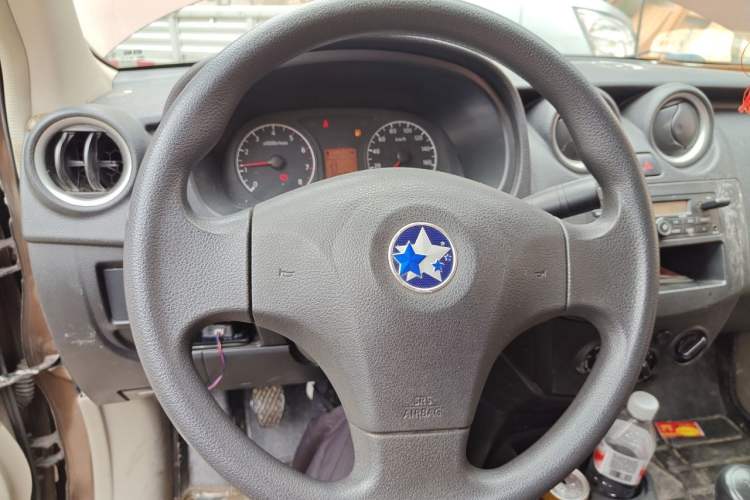 Used Venucia R30 2014 1.2L Manual Enjoyment Edition Steering Wheel