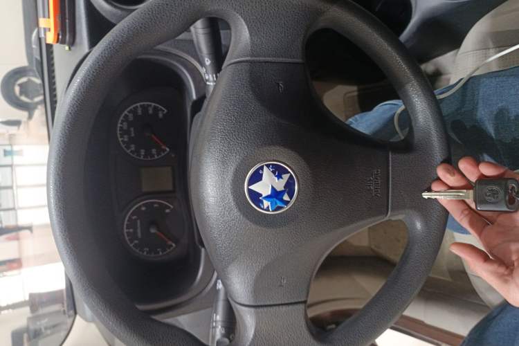 Used Venucia R30 2014 1.2L Manual Comfort Edition Vehicle Key