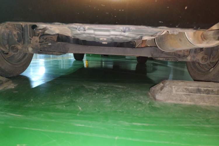 Used Venucia R30 2014 1.2L Manual Comfort Edition Chassis Rear