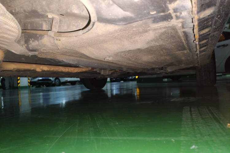 Used Venucia R30 2014 1.2L Manual Comfort Edition Chassis Rear Right
