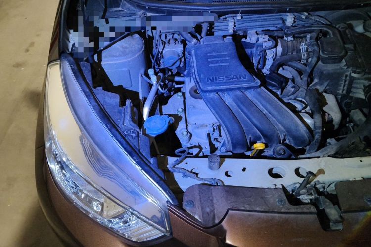 Used Venucia R30 2014 1.2L Manual Luxury Edition Engine Bay Right