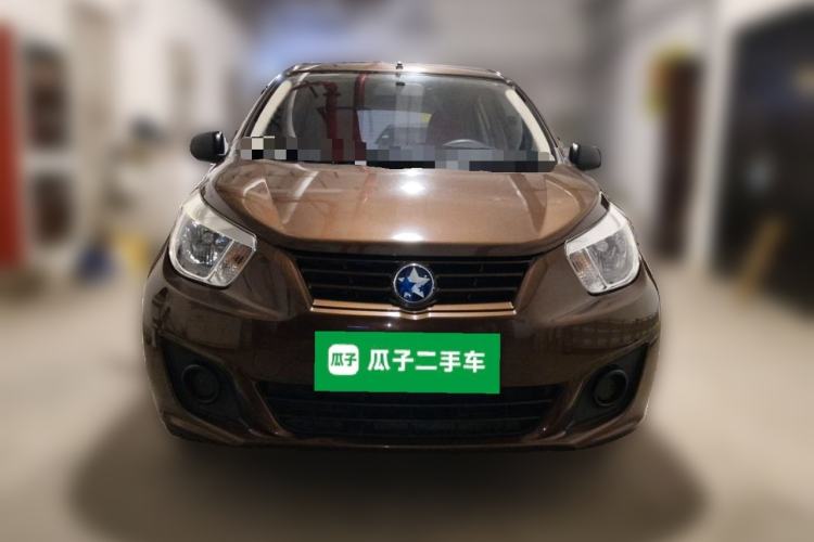 Used Venucia R30 2014 1.2L Manual Luxury Edition Front