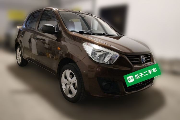 Used Venucia R30 2014 1.2L Manual Luxury Edition Front Right 45 Deg