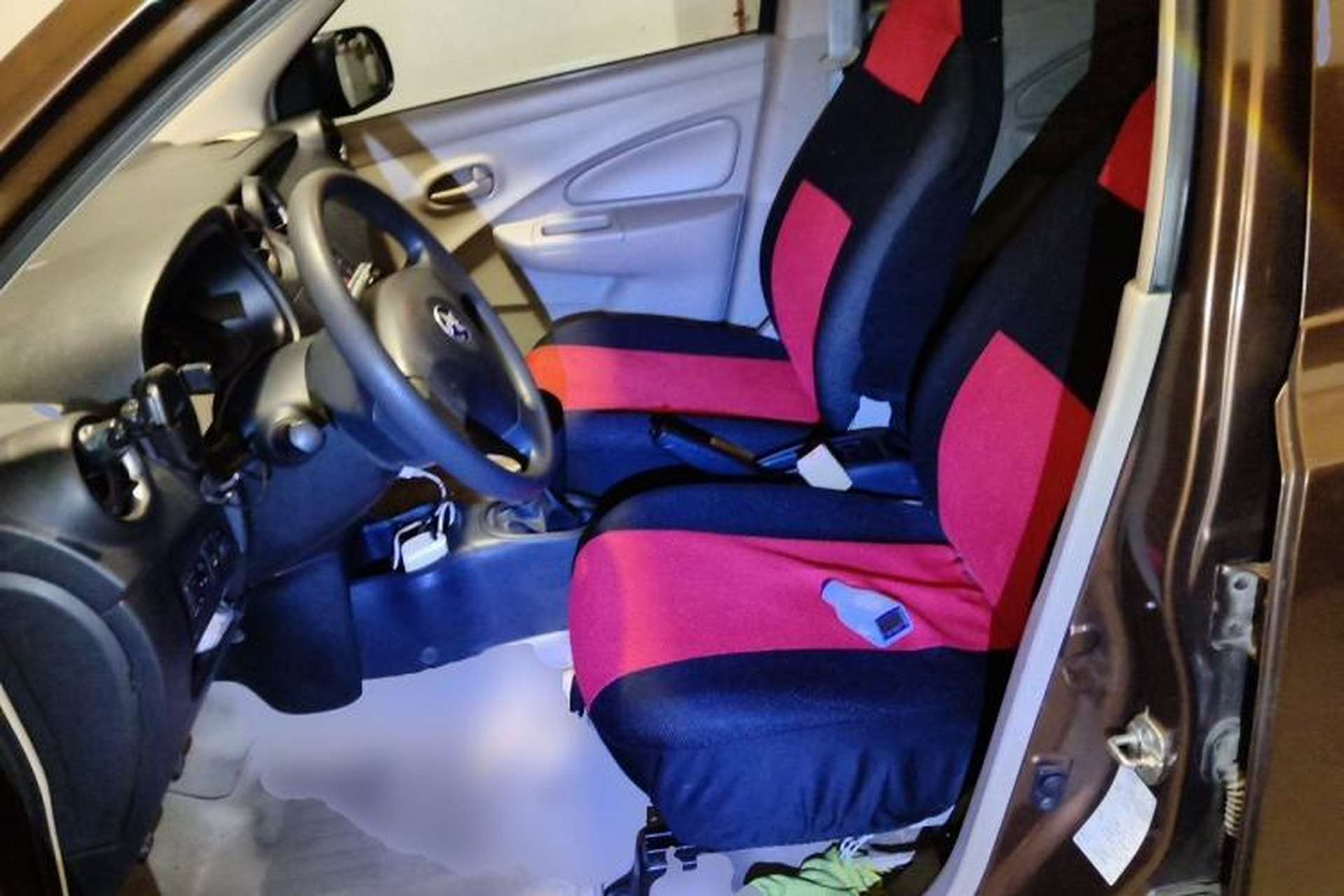 Used Venucia R30 2014 1.2L Manual Luxury Edition Left Front Seat