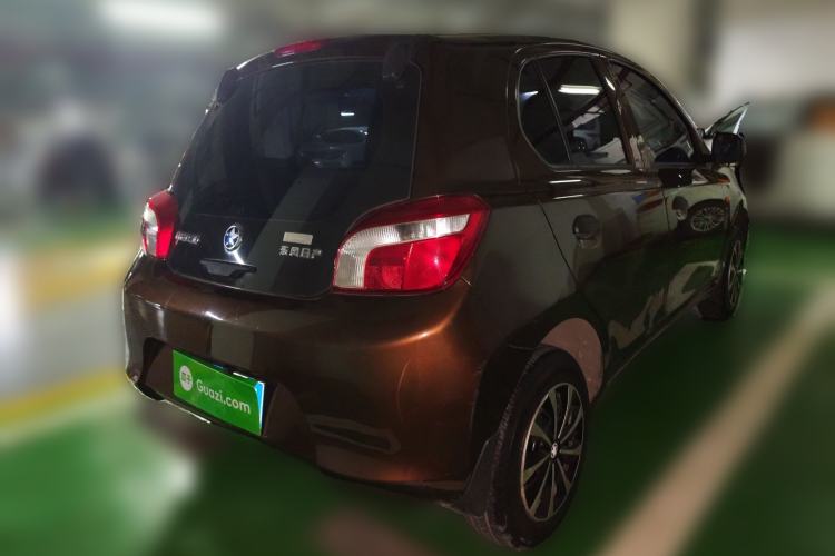 Used Venucia R30 2014 1.2L Manual Comfort Edition Rear Right 45 Deg