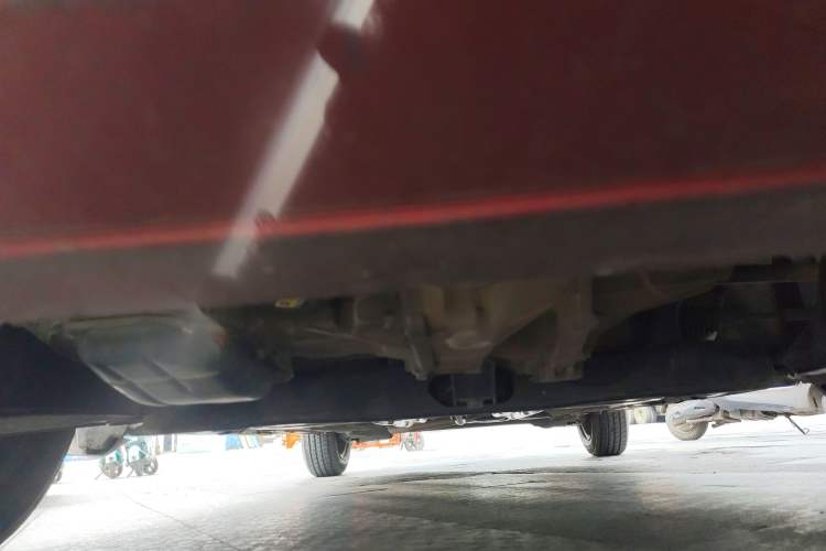 Used Venucia R30 2014 1.2L Manual Comfort Edition Chassis Front
